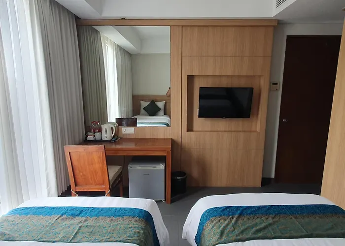 Paragon Hotel