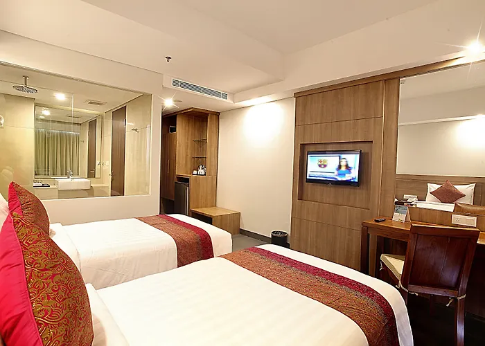 Paragon Hotel