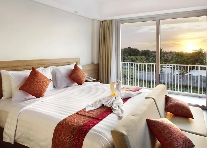Paragon Hotel 4*